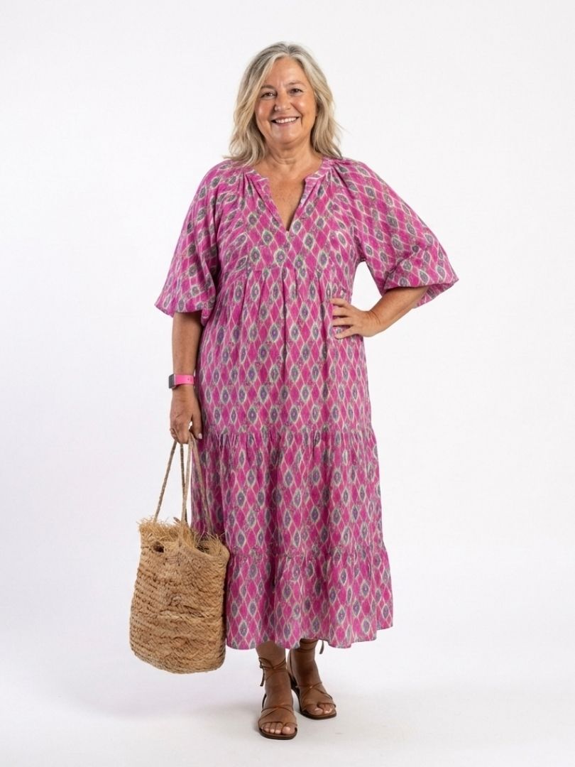 Apolline – Three Quarter Sleeve V Neck Patterned Midi Dress
