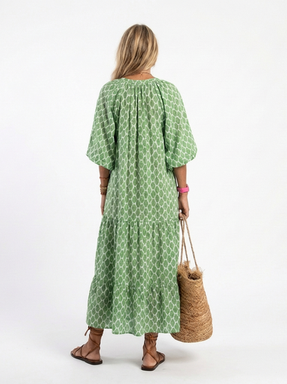 Apolline – Three Quarter Sleeve V Neck Patterned Midi Dress