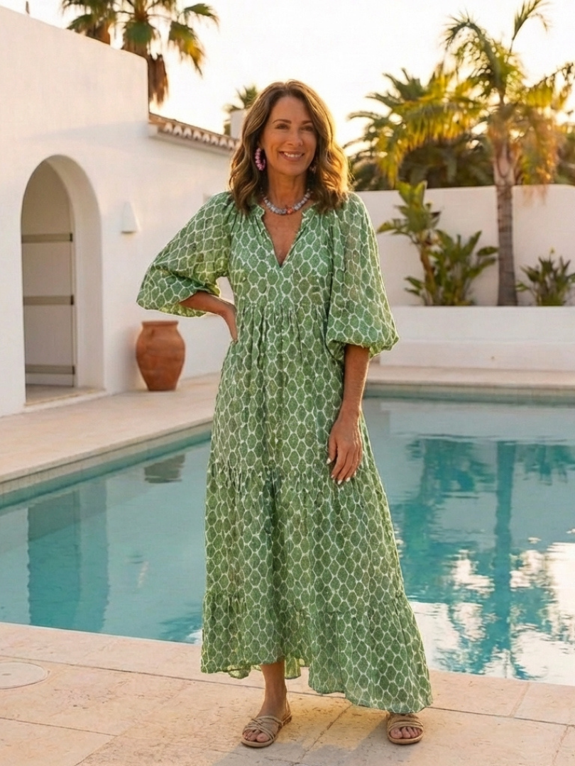 Apolline – Three Quarter Sleeve V Neck Patterned Midi Dress